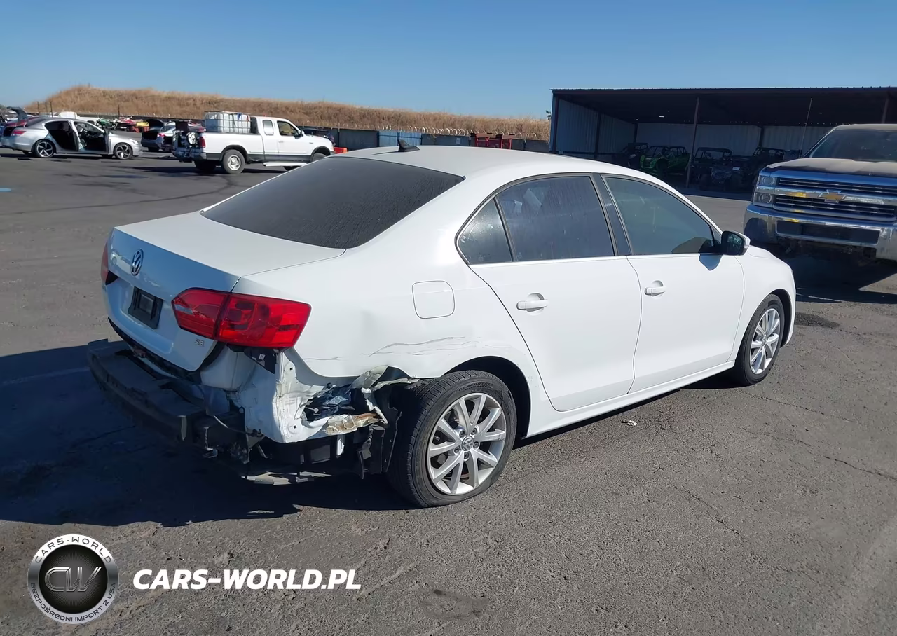 2014 Volkswagen Jetta 1.8T Se VIN:3VWD17AJ0EM437495 - 4