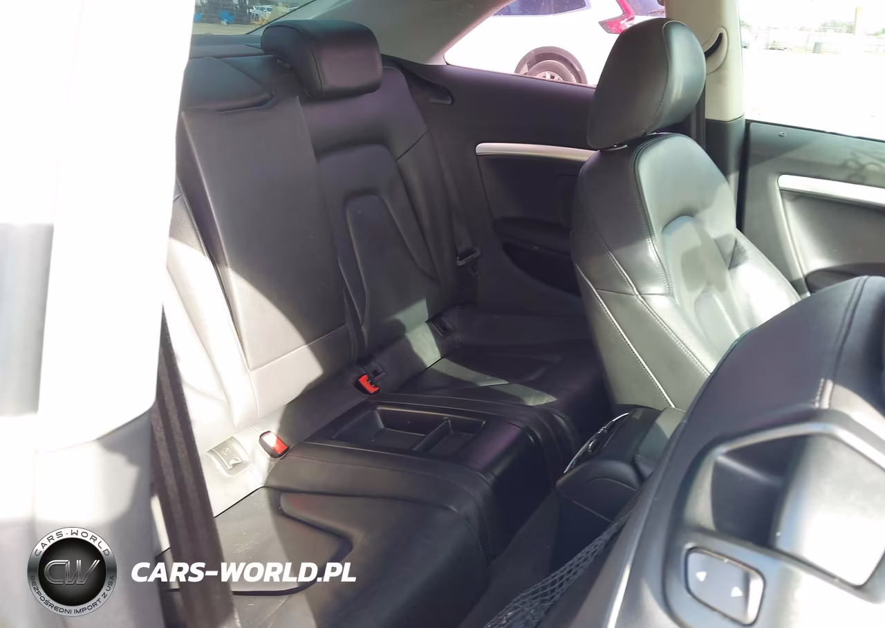 2010 Audi A5 2.0T Premium VIN:WAULFAFR1AA001996 - 8