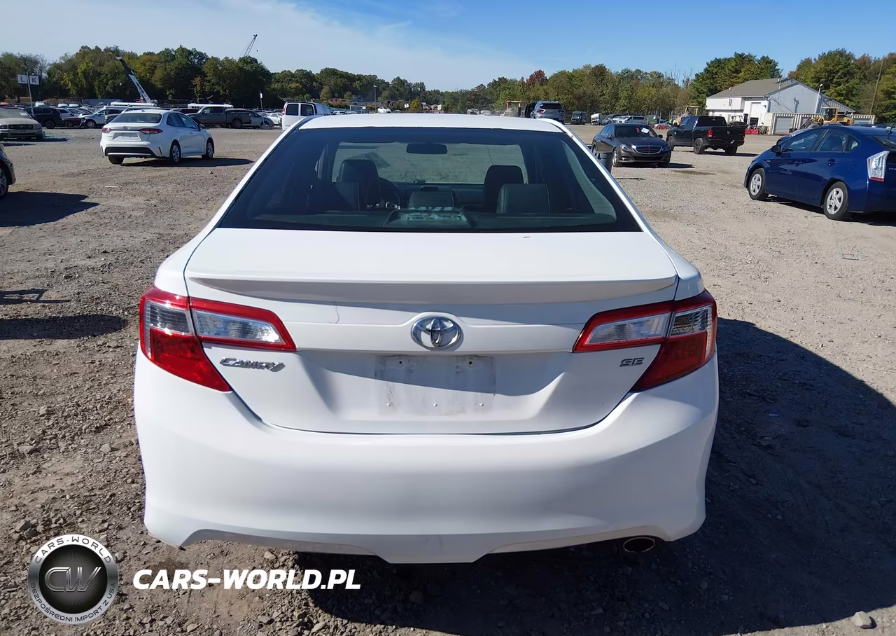 2014 Toyota Camry Se VIN:4T1BF1FK7EU328758 - 16