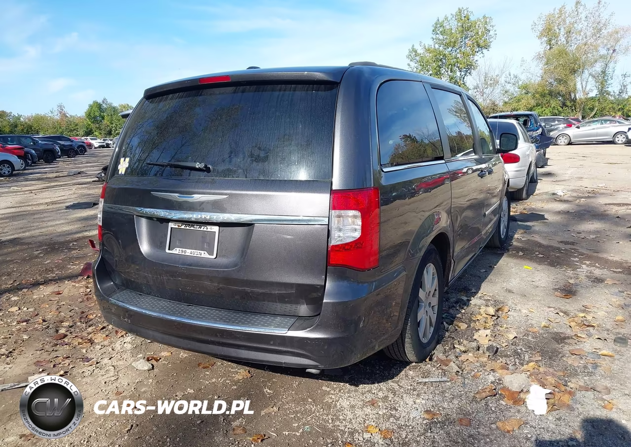 2015 Chrysler Town & Country Touring VIN:2C4RC1BG8FR504910 - 4