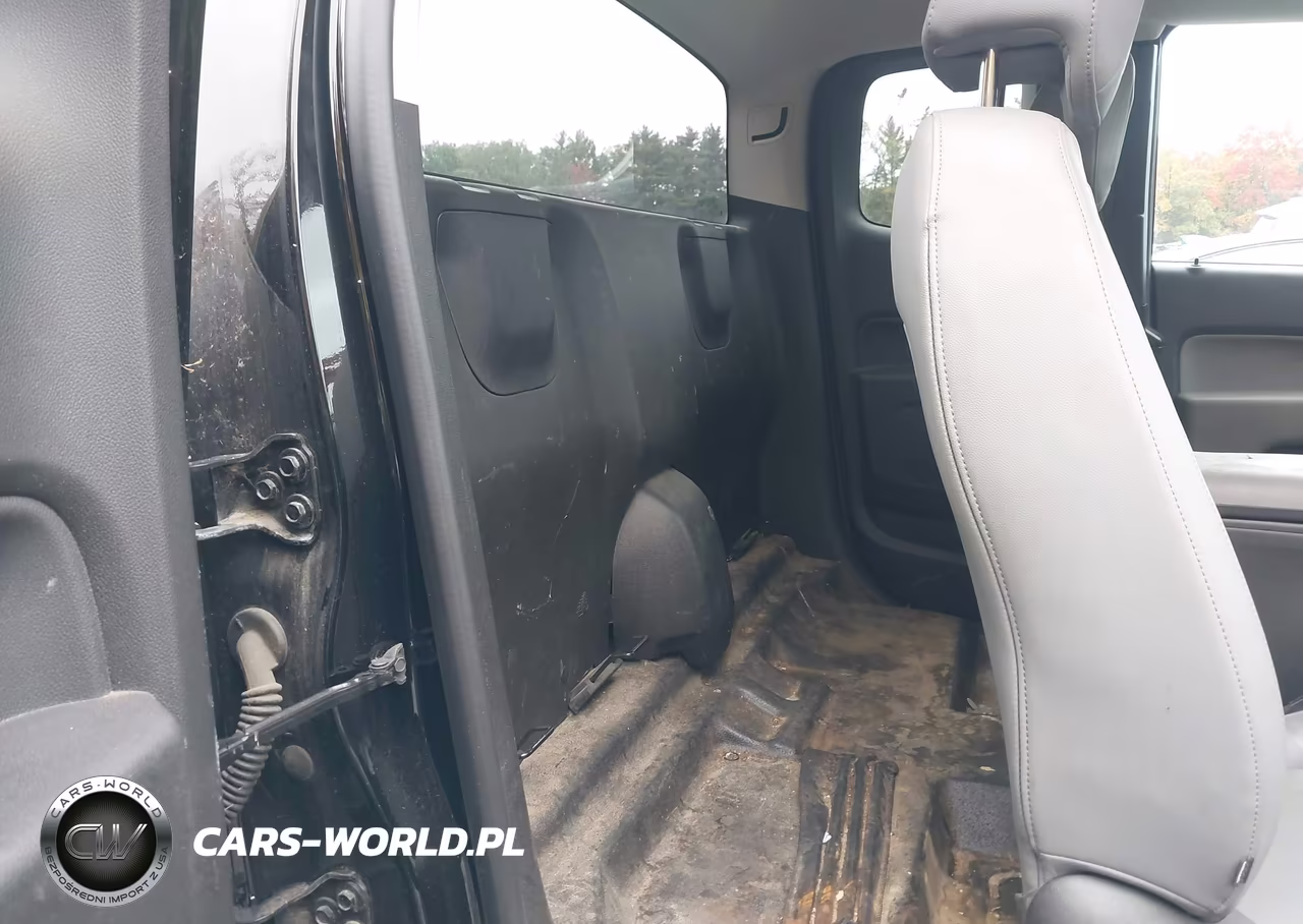 2018 Chevrolet Colorado VIN:1GCHSAEA9J1289508 - 8