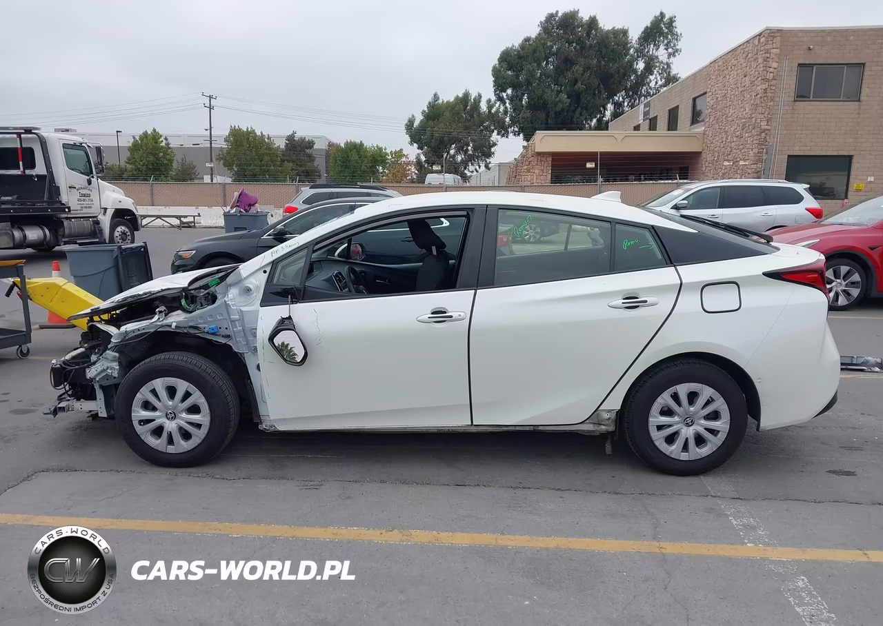 2019 Toyota Prius Le VIN:JTDKARFU1K3090958 - 15