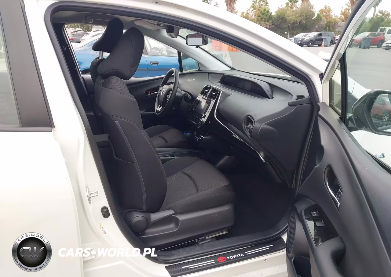 2019 Toyota Prius Le VIN:JTDKARFU1K3090958 - 5
