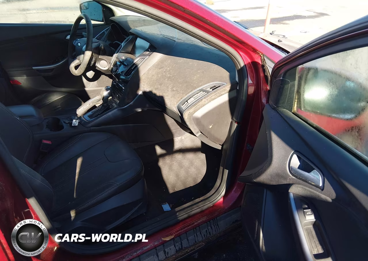 2013 Ford Focus Titanium VIN:1FADP3J25DL378873 - 5