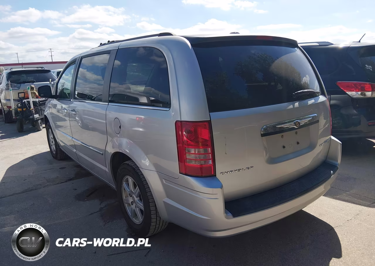 2010 Chrysler Town & Country Touring VIN:2A4RR5D14AR155780 - 3
