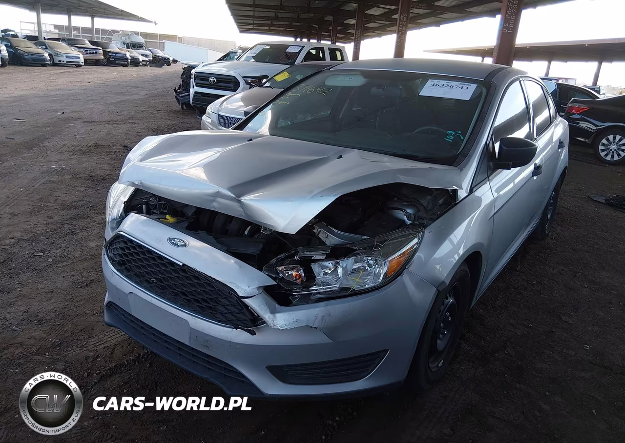 2018 Ford Focus S VIN:1FADP3E25JL322812 - 2