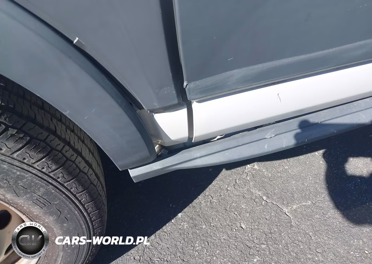 2018 Ford Transit-150 VIN:1FTYE1YM9JKB31192 - 12