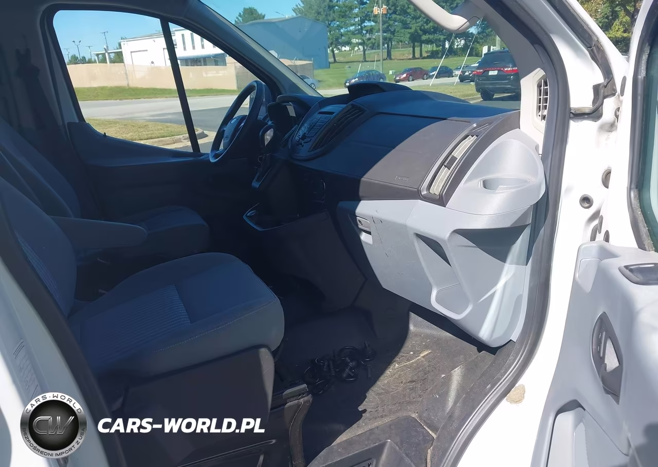 2018 Ford Transit-150 VIN:1FTYE1YM9JKB31192 - 5
