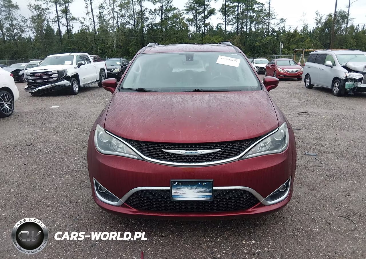 2019 Chrysler Pacifica Touring L VIN:2C4RC1BG7KR539271 - 12