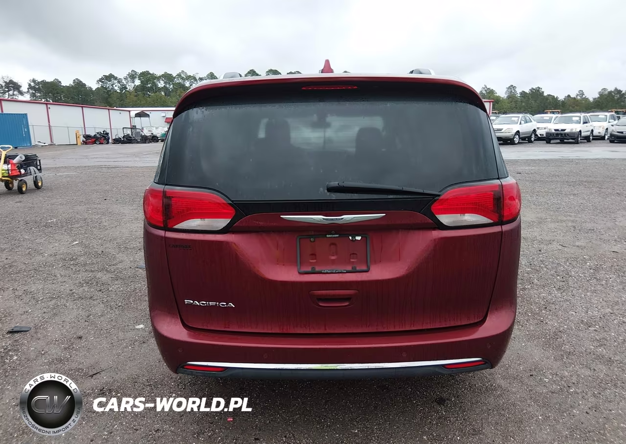 2019 Chrysler Pacifica Touring L VIN:2C4RC1BG7KR539271 - 16