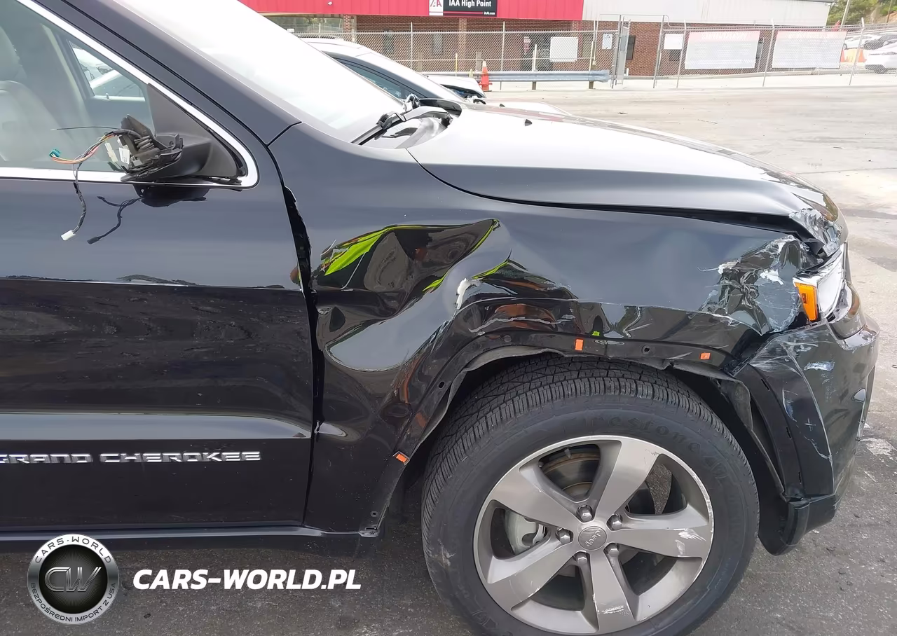 2015 Jeep Grand Cherokee Overland VIN:1C4RJFCG9FC759480 - 17