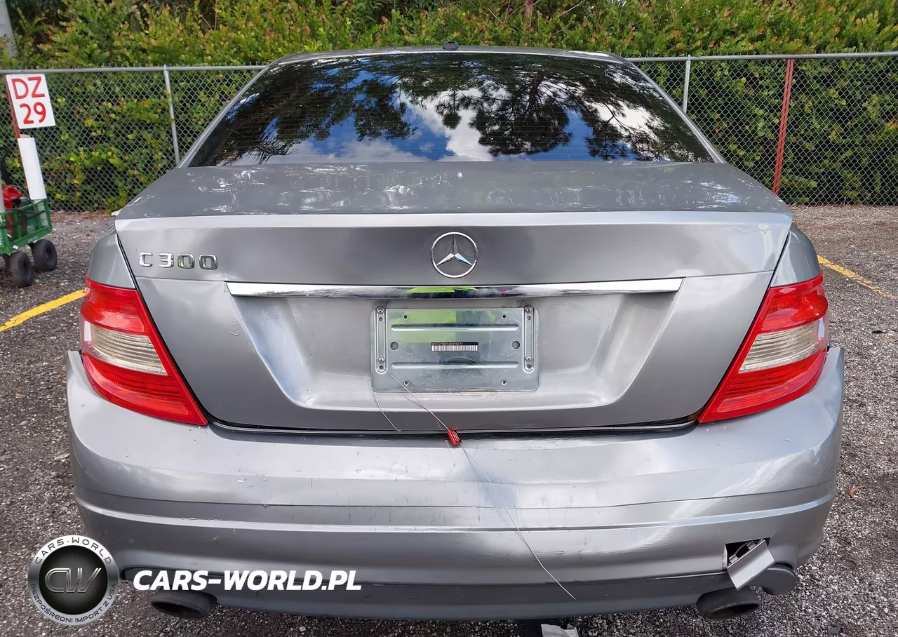 2010 Mercedes-Benz C 300 Luxury-Sport VIN:WDDGF5EB9AR098274 - 16
