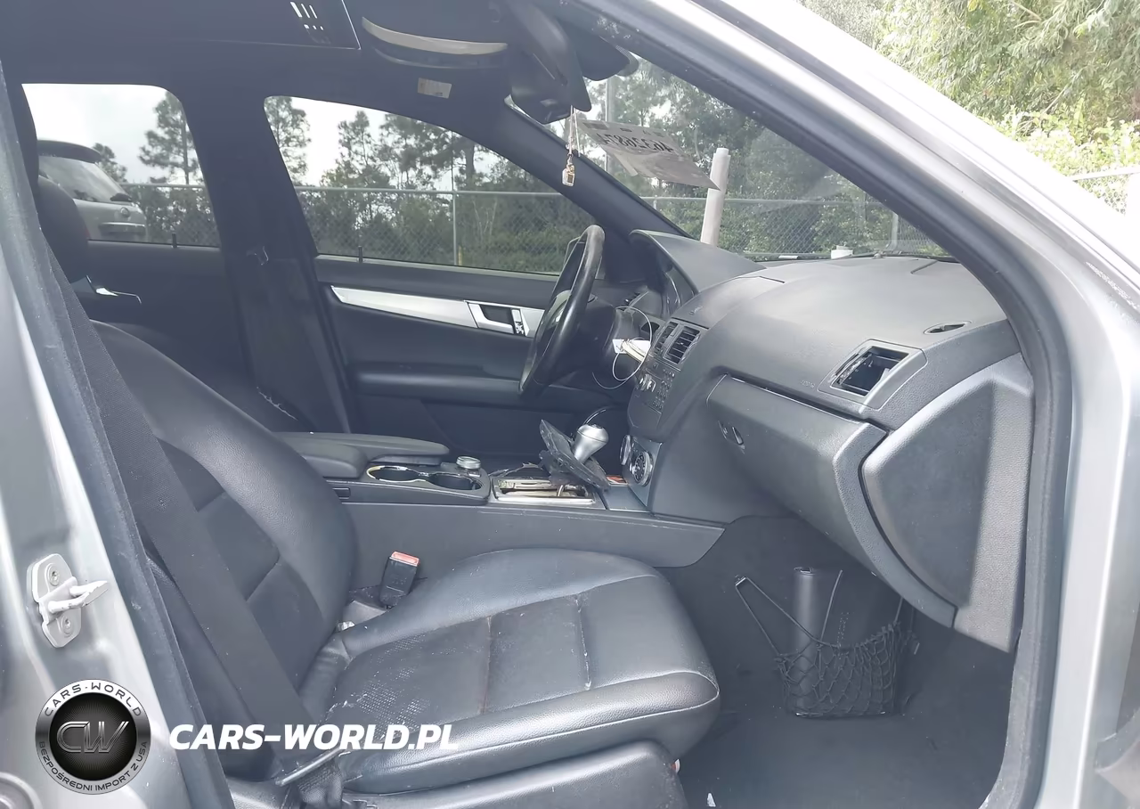 2010 Mercedes-Benz C 300 Luxury-Sport VIN:WDDGF5EB9AR098274 - 5