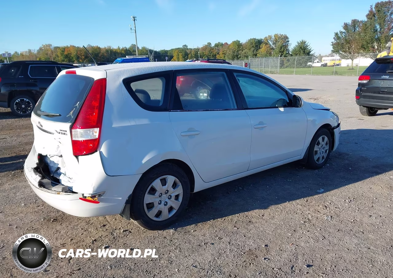 2011 Hyundai Elantra Touring Gls VIN:KMHDB8AE1BU091842 - 4