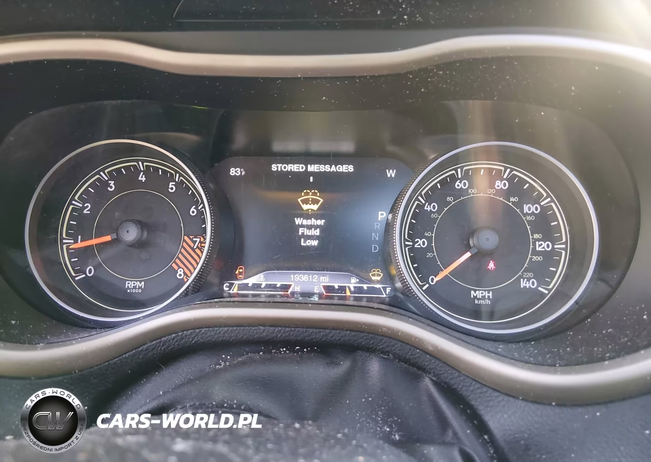 2015 Jeep Cherokee Limited VIN:1C4PJMDS4FW681705 - 7