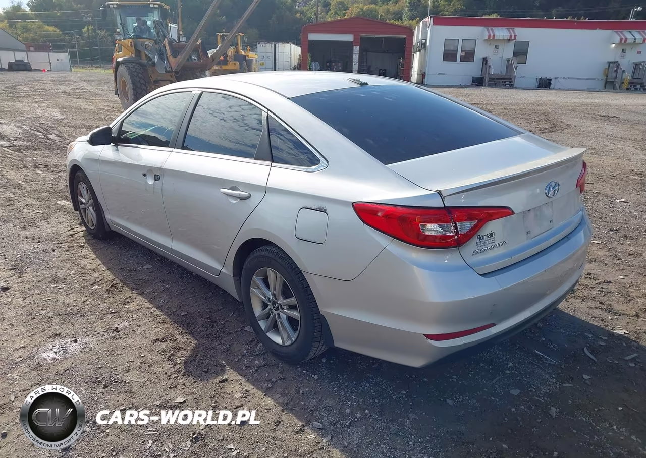 2015 Hyundai Sonata Se VIN:5NPE24AF4FH159447 - 3