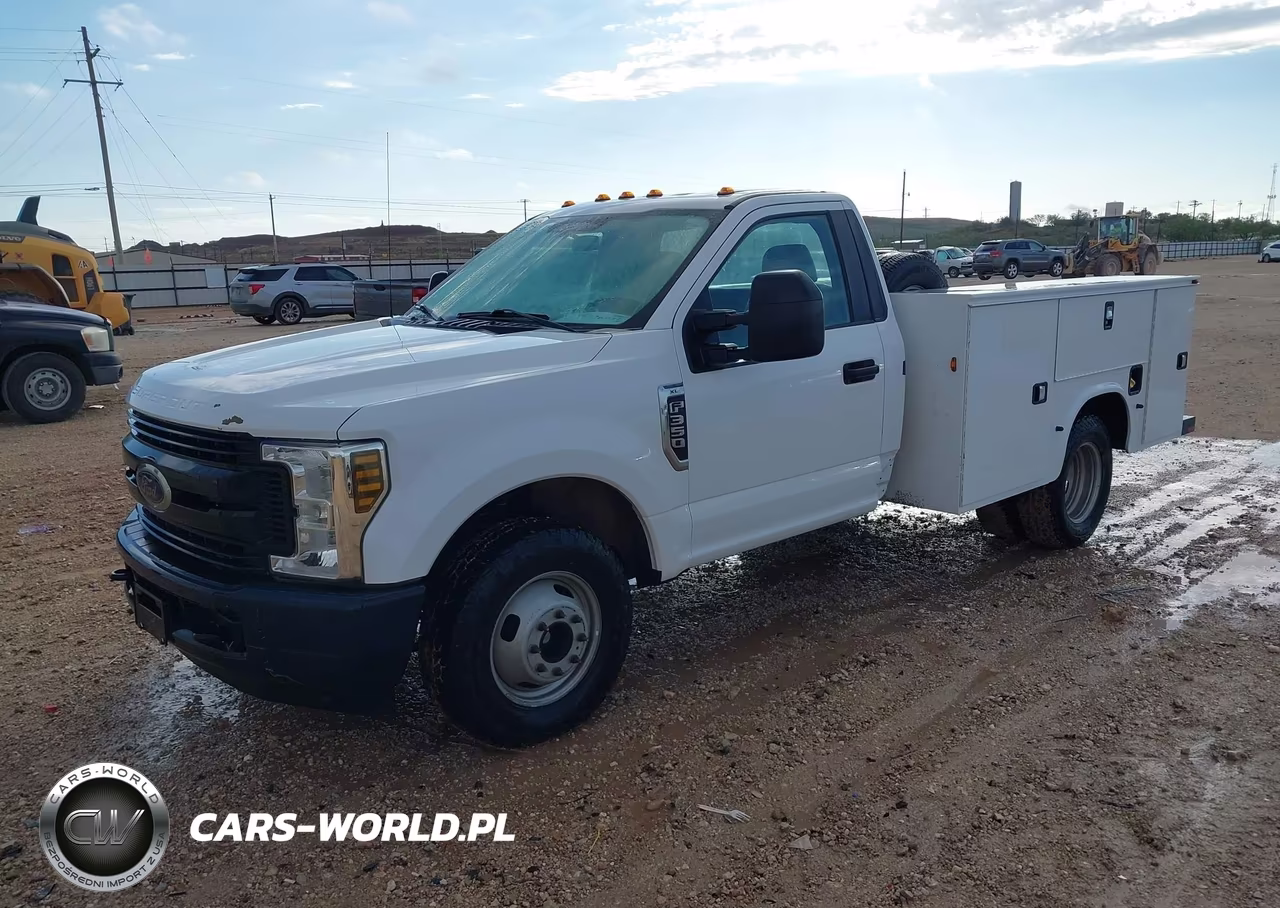 2018 Ford F-350 Chassis Xl VIN:1FDRF3G69JEC69602 - 2