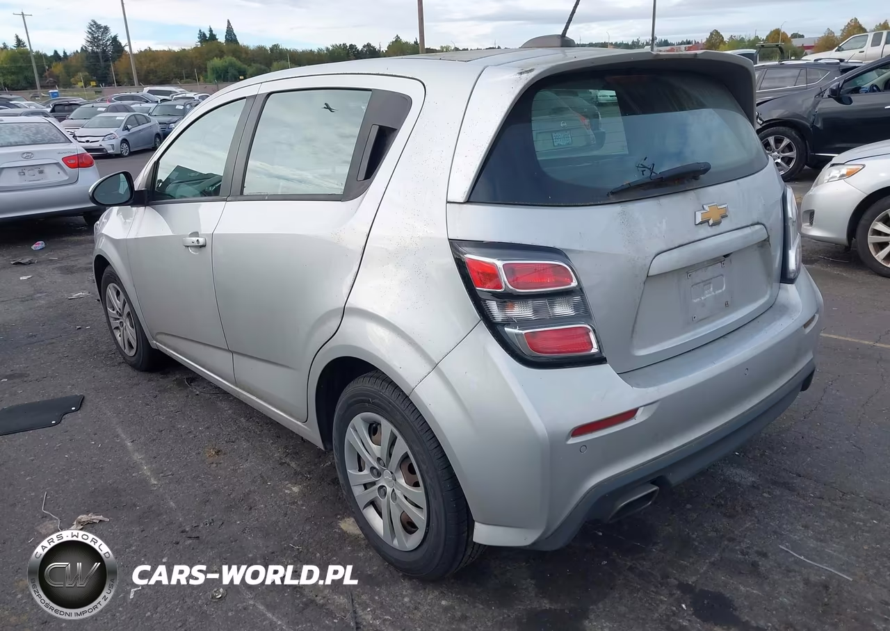 2019 Chevrolet Sonic Lt Auto VIN:1G1JG6SB6K4137420 - 3