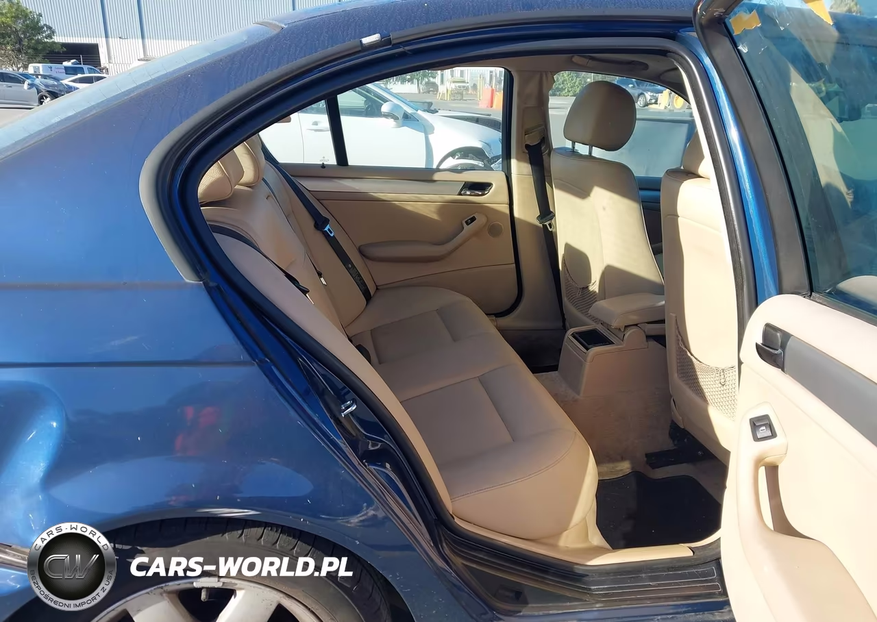 2004 BMW 325I VIN:WBAAZ33414KP82455 - 8