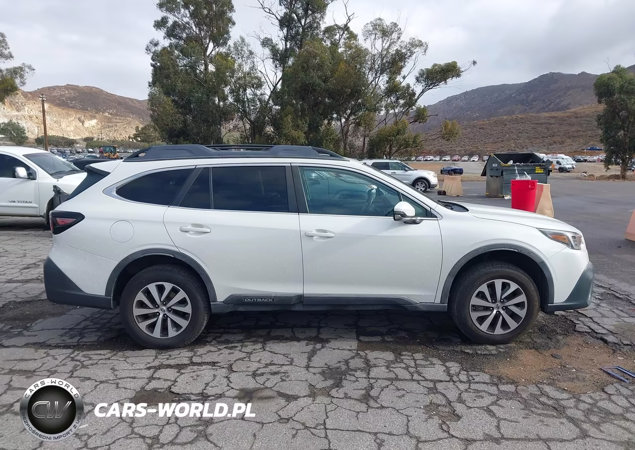 2020 Subaru Outback Premium VIN:4S4BTACC3L3117744 - 13