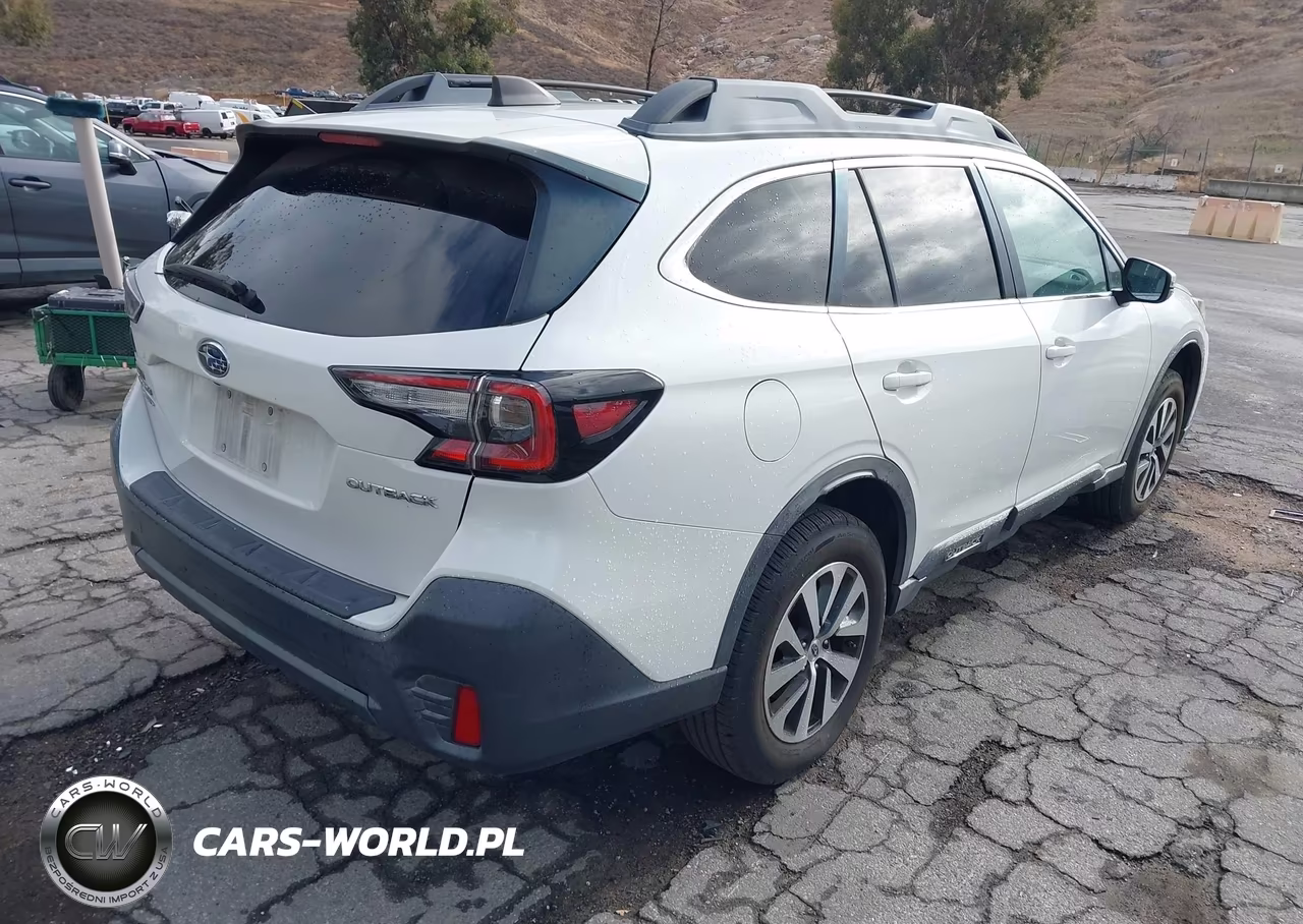 2020 Subaru Outback Premium VIN:4S4BTACC3L3117744 - 4