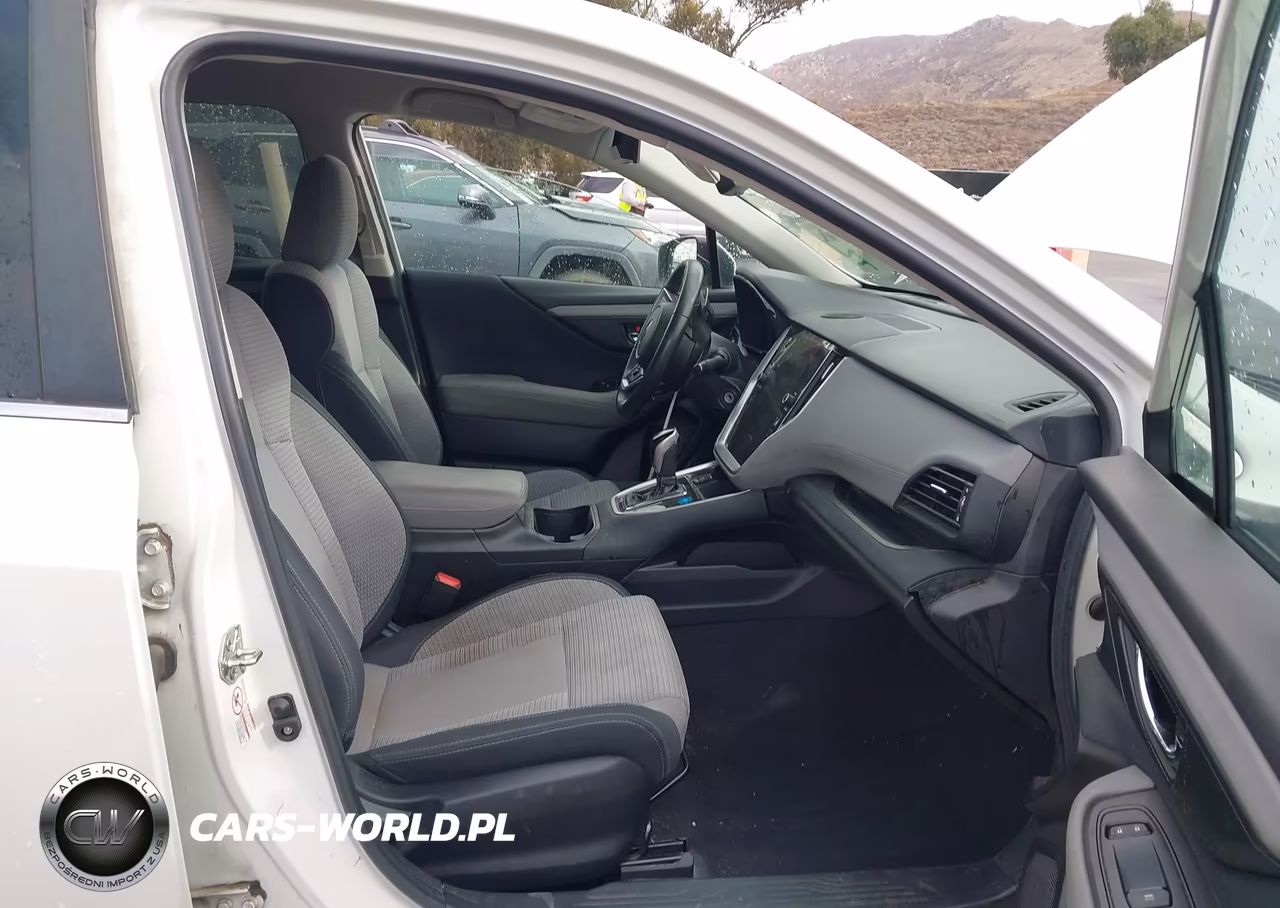 2020 Subaru Outback Premium VIN:4S4BTACC3L3117744 - 5