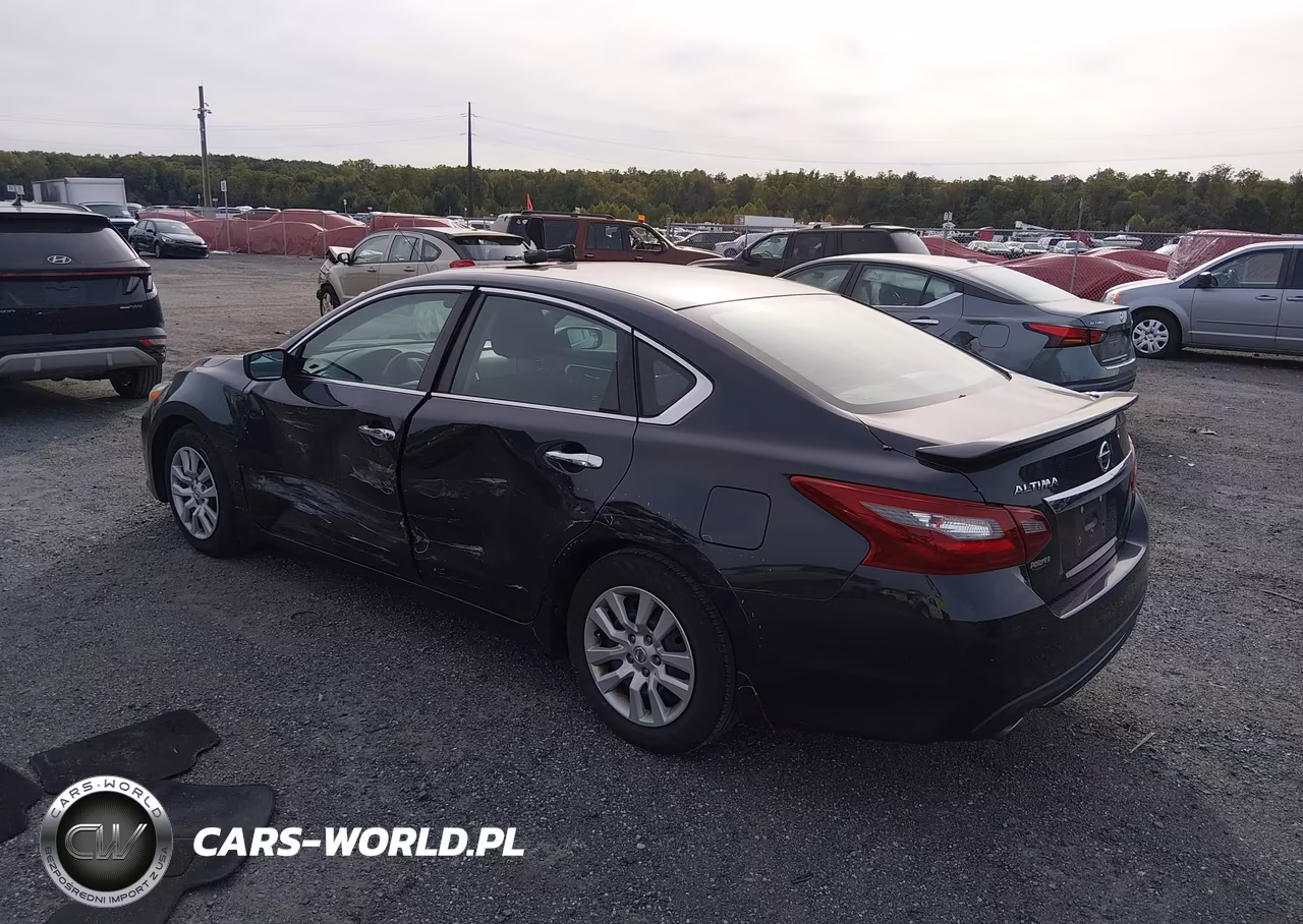 2018 Nissan Altima 2.5 S VIN:1N4AL3AP1JC124390 - 3