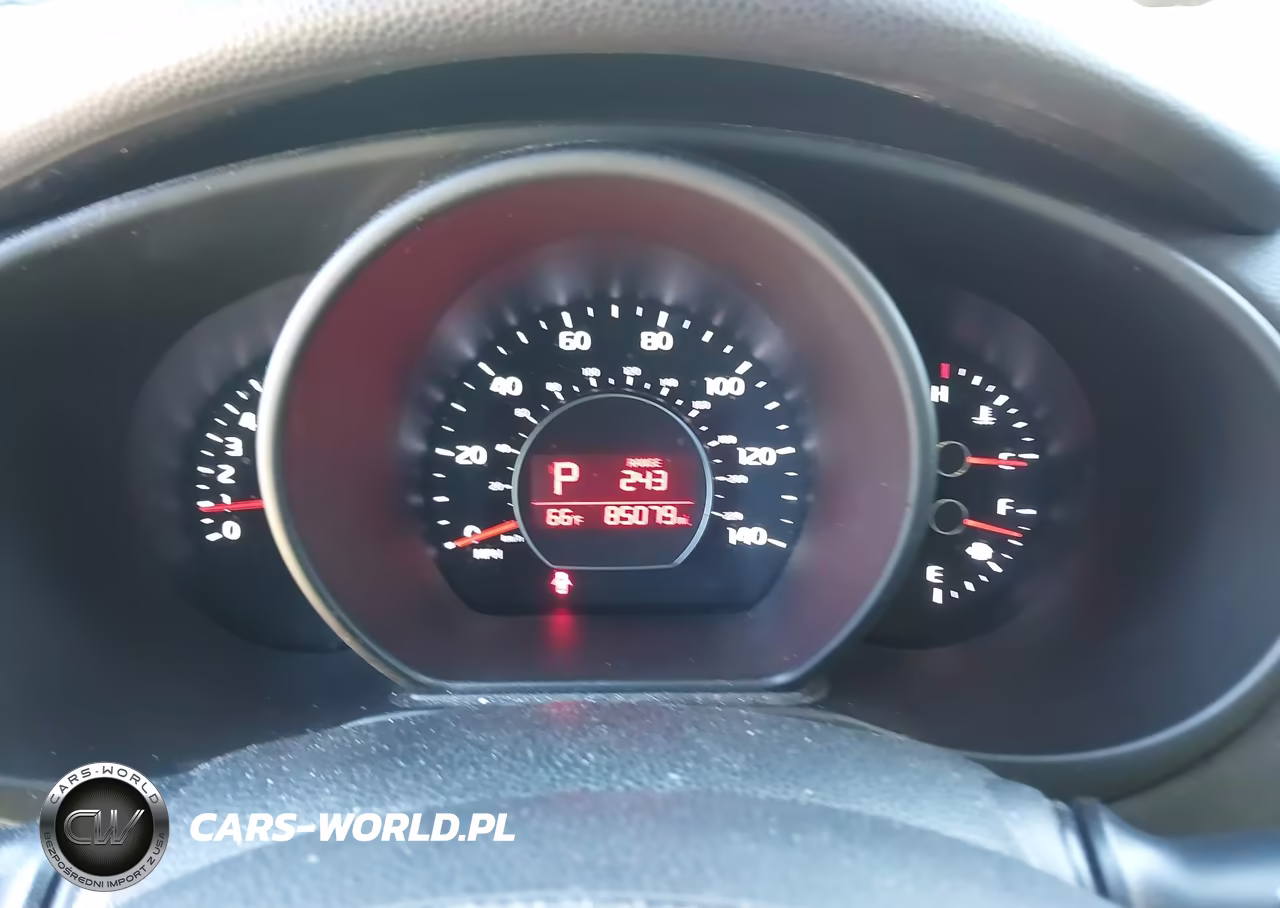 2016 Kia Soul + VIN:KNDJP3A55G7359440 - 7
