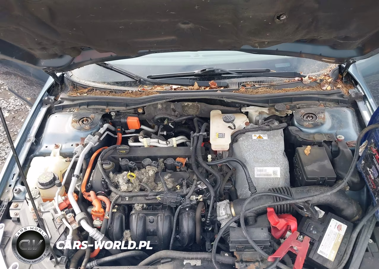 2012 Ford Fusion Hybrid VIN:3FADP0L33CR308504 - 10