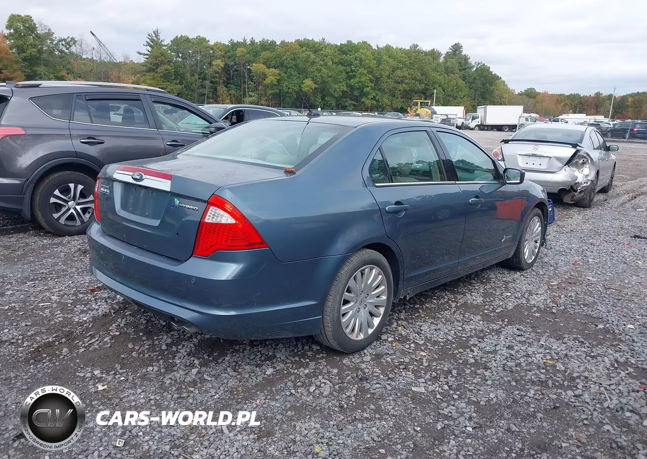 2012 Ford Fusion Hybrid VIN:3FADP0L33CR308504 - 4