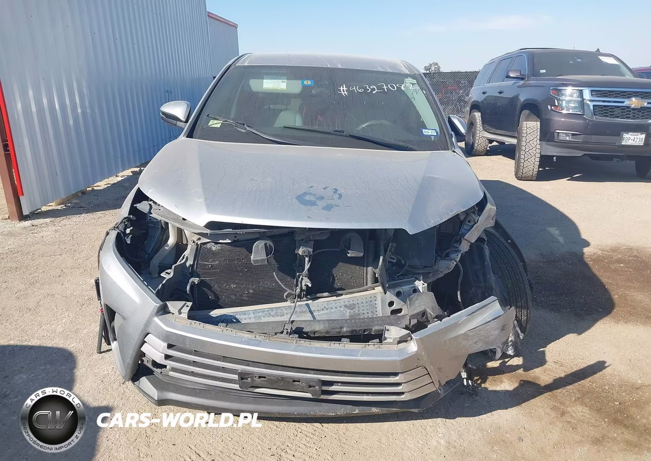 2017 Toyota Highlander Le VIN:5TDZARFH8HS030264 - 12