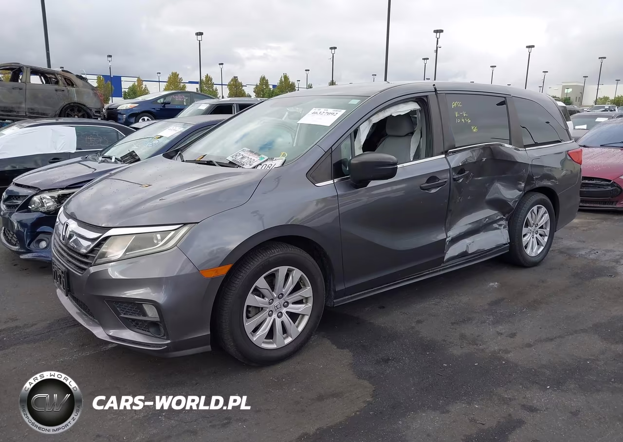 2018 Honda Odyssey Lx VIN:5FNRL6H23JB050921 - 2