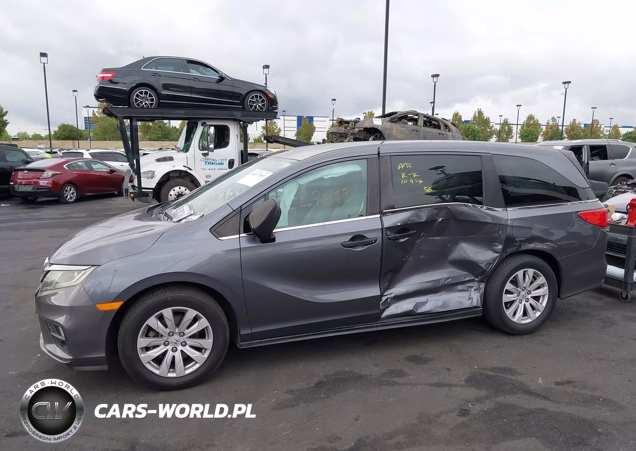 2018 Honda Odyssey Lx VIN:5FNRL6H23JB050921 - 6