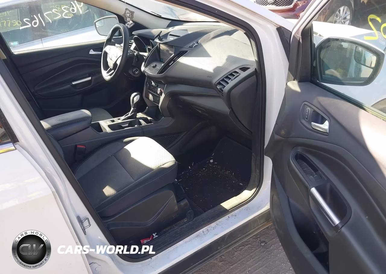 2018 Ford Escape Se VIN:1FMCU9GD8JUA17861 - 5