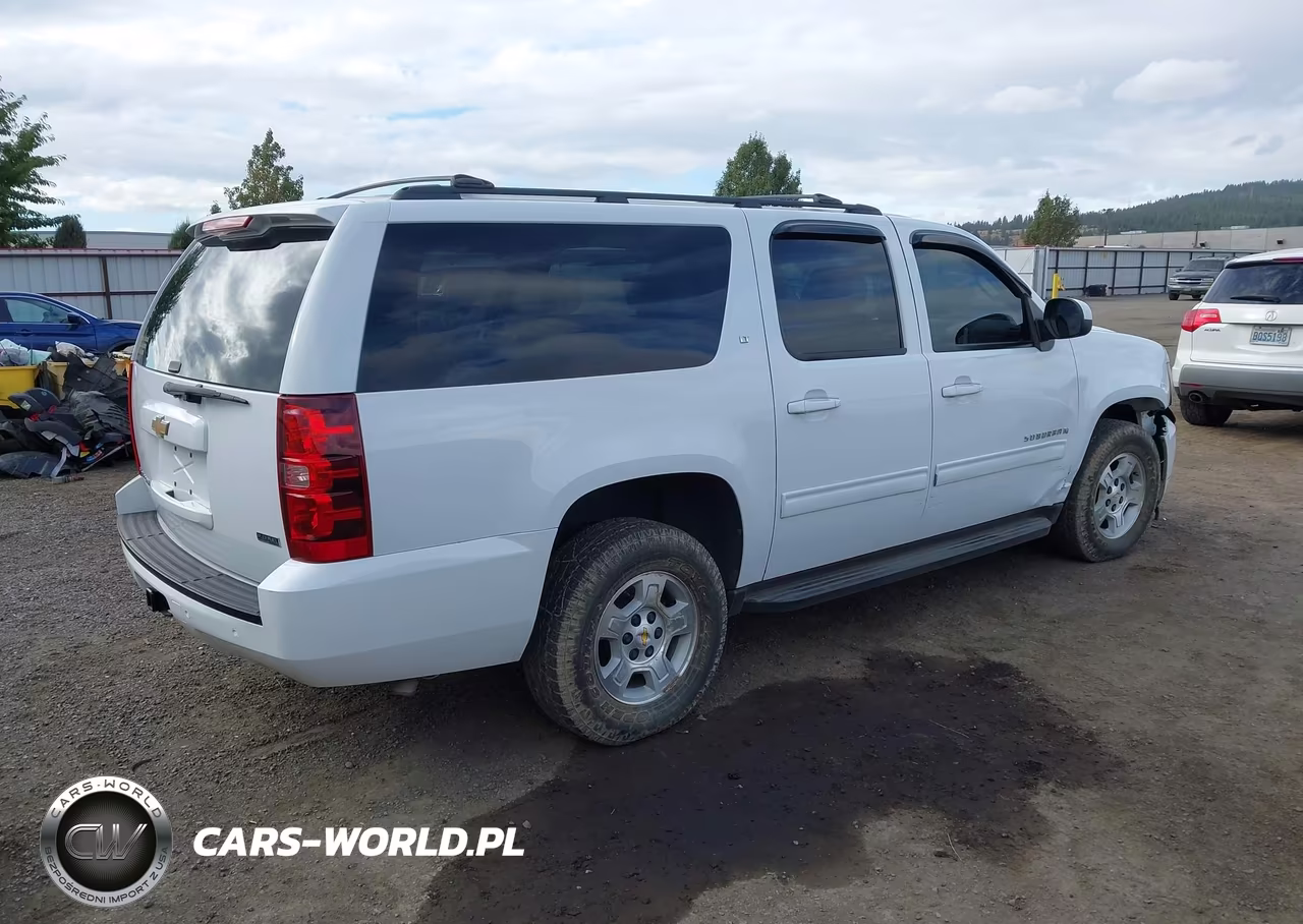 2010 Chevrolet Suburban 1500 Lt1 VIN:1GNUKJE33AR126586 - 4