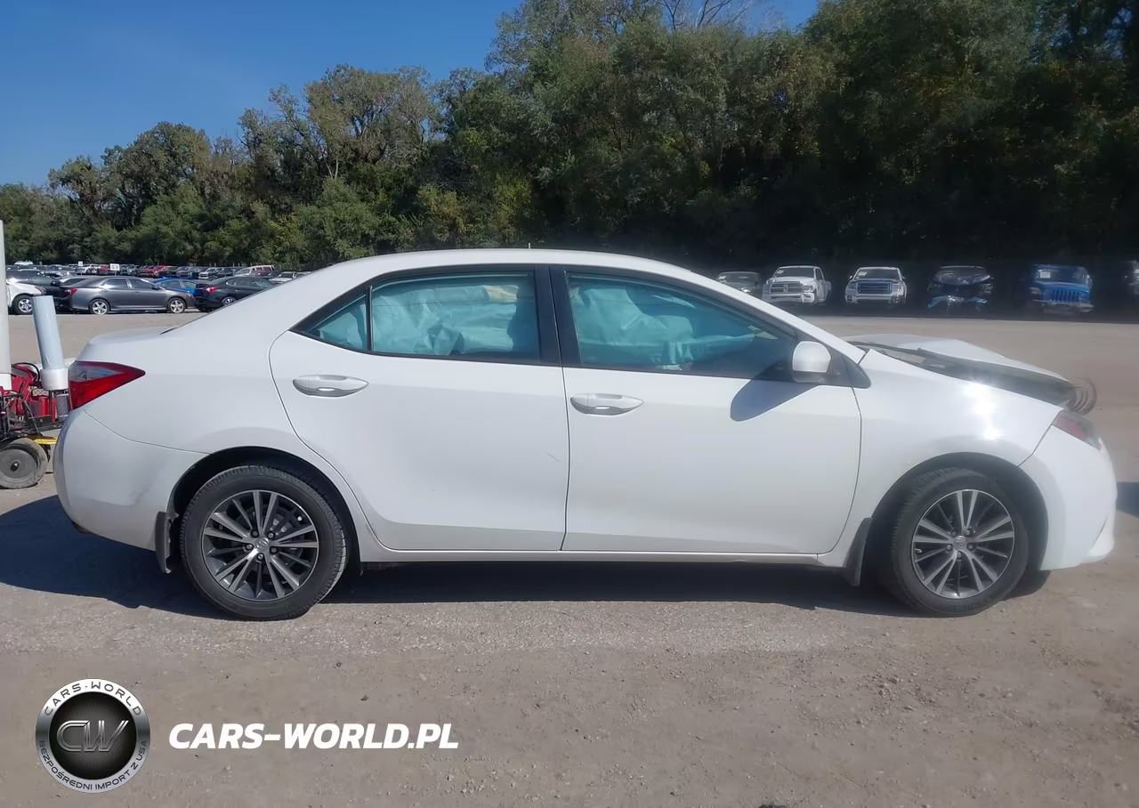 2016 Toyota Corolla Le Plus VIN:5YFBURHE0GP536464 - 13