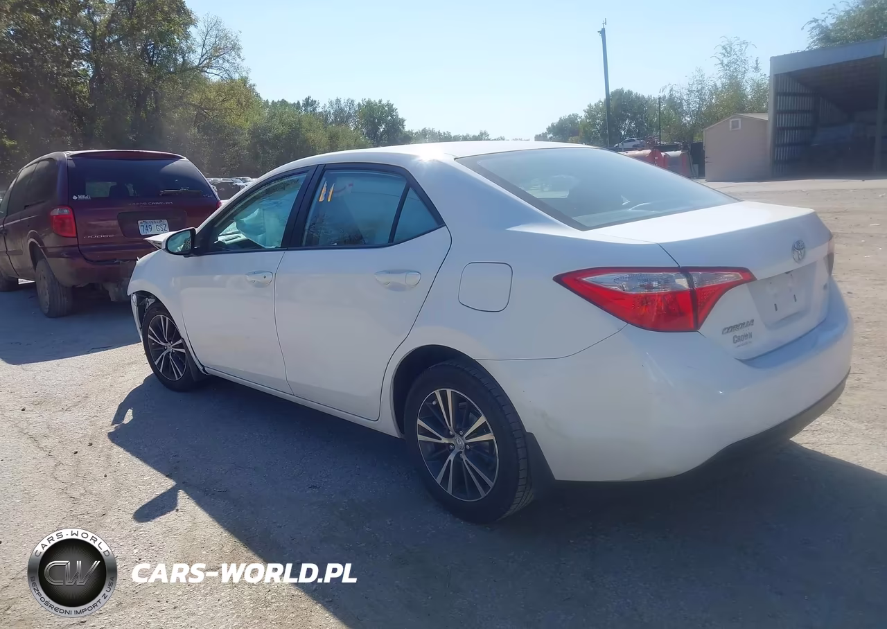 2016 Toyota Corolla Le Plus VIN:5YFBURHE0GP536464 - 3