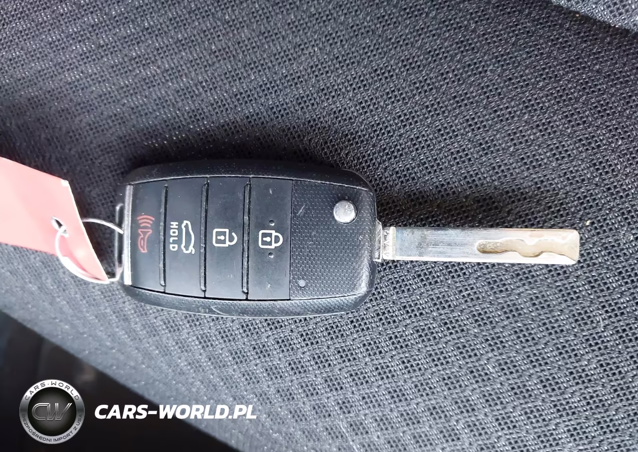 2018 Kia Optima Lx VIN:5XXGT4L33JG189715 - 11