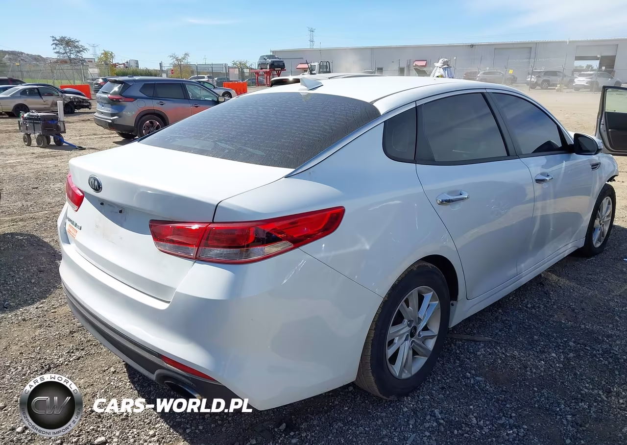 2018 Kia Optima Lx VIN:5XXGT4L33JG189715 - 4