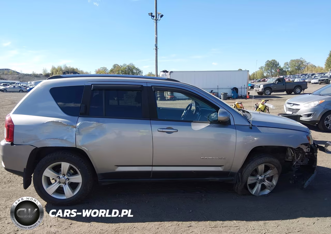 2015 Jeep Compass High Altitude Edition VIN:1C4NJDEB9FD154454 - 13
