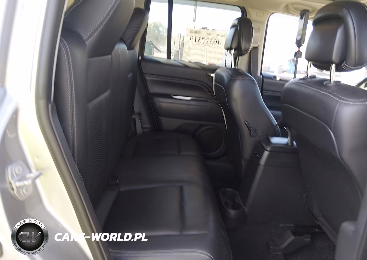 2015 Jeep Compass High Altitude Edition VIN:1C4NJDEB9FD154454 - 8