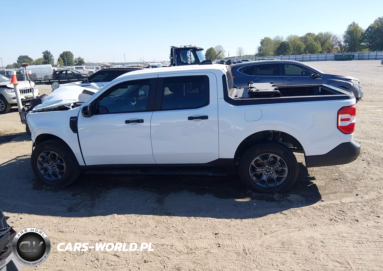 2025 Ford Maverick Xlt VIN:3FTTW8H37SRB07980 - 14