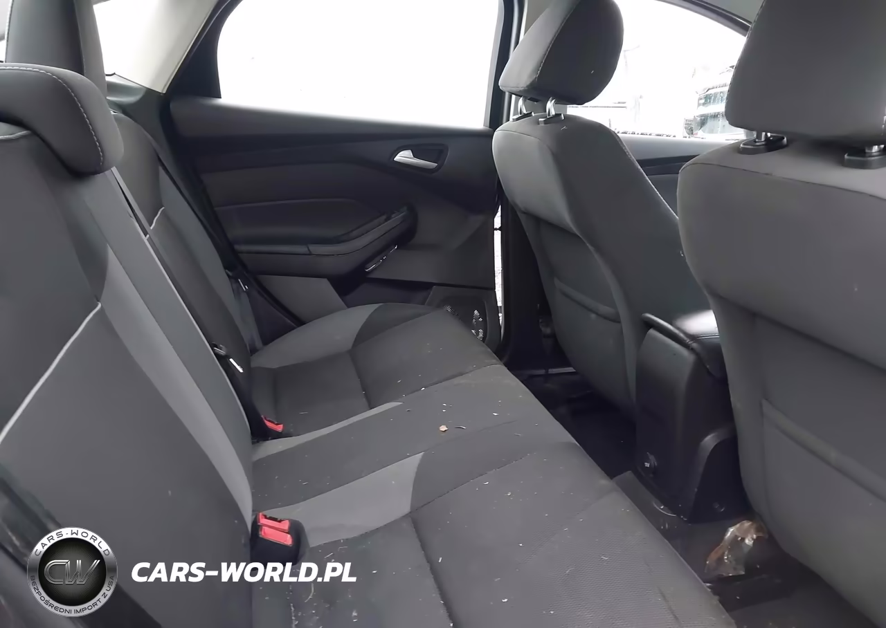 2014 Ford Focus Se VIN:1FADP3F24EL265930 - 8