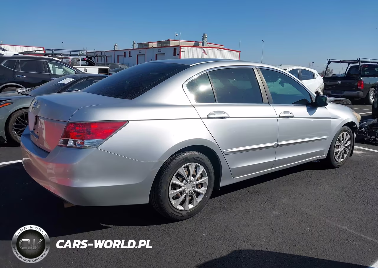 2008 Honda Accord 2.4 Lx VIN:JHMCP26308C071083 - 4