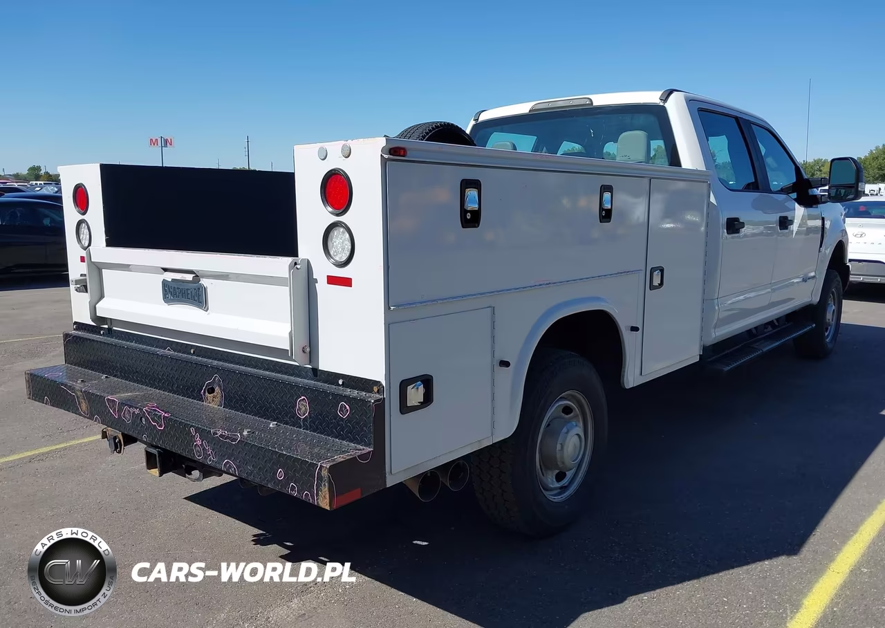 2017 Ford F-350 Xl VIN:1FD8W3BT5HED72809 - 4