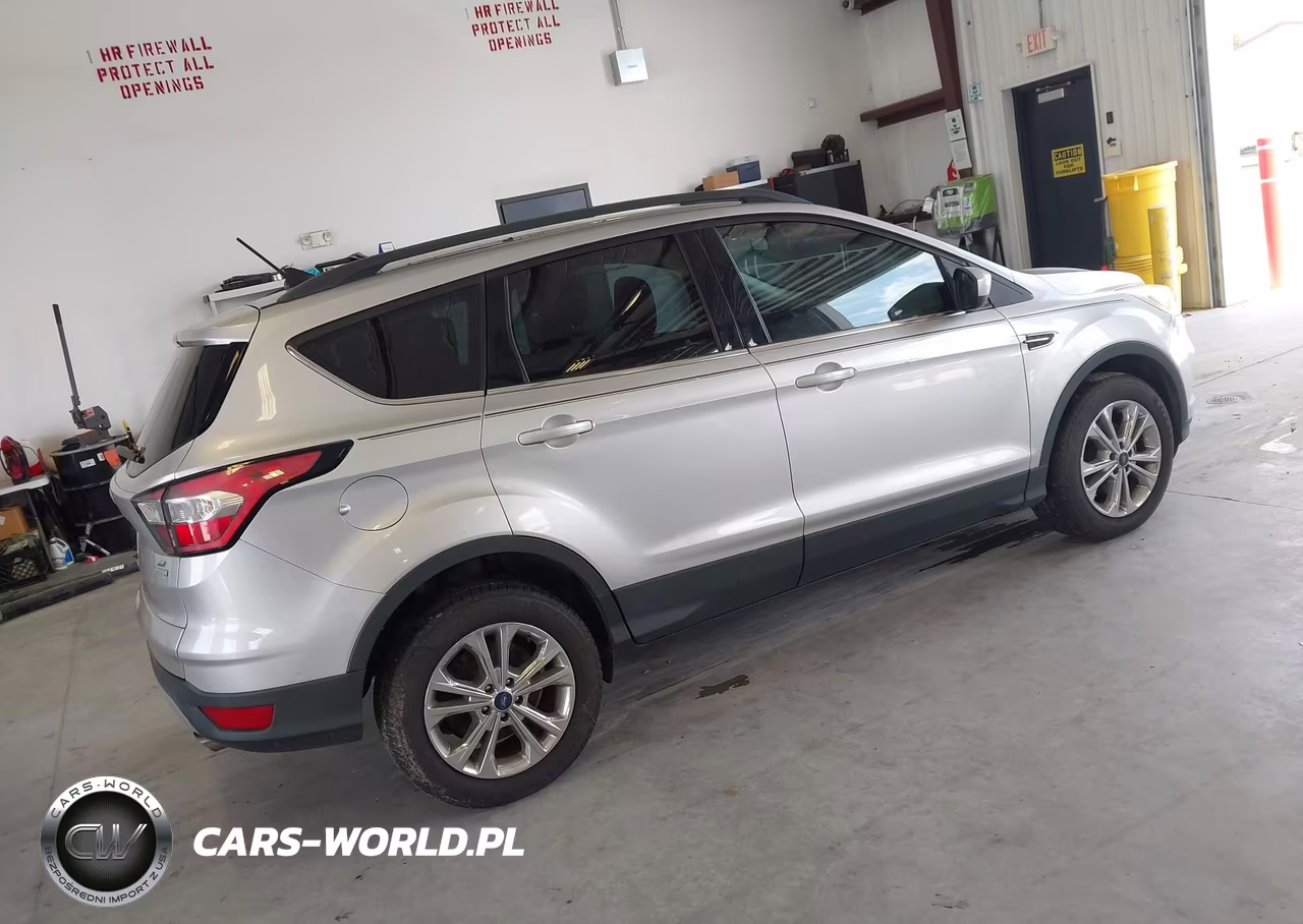 2018 Ford Escape Se VIN:1FMCU0GD9JUB04762 - 4