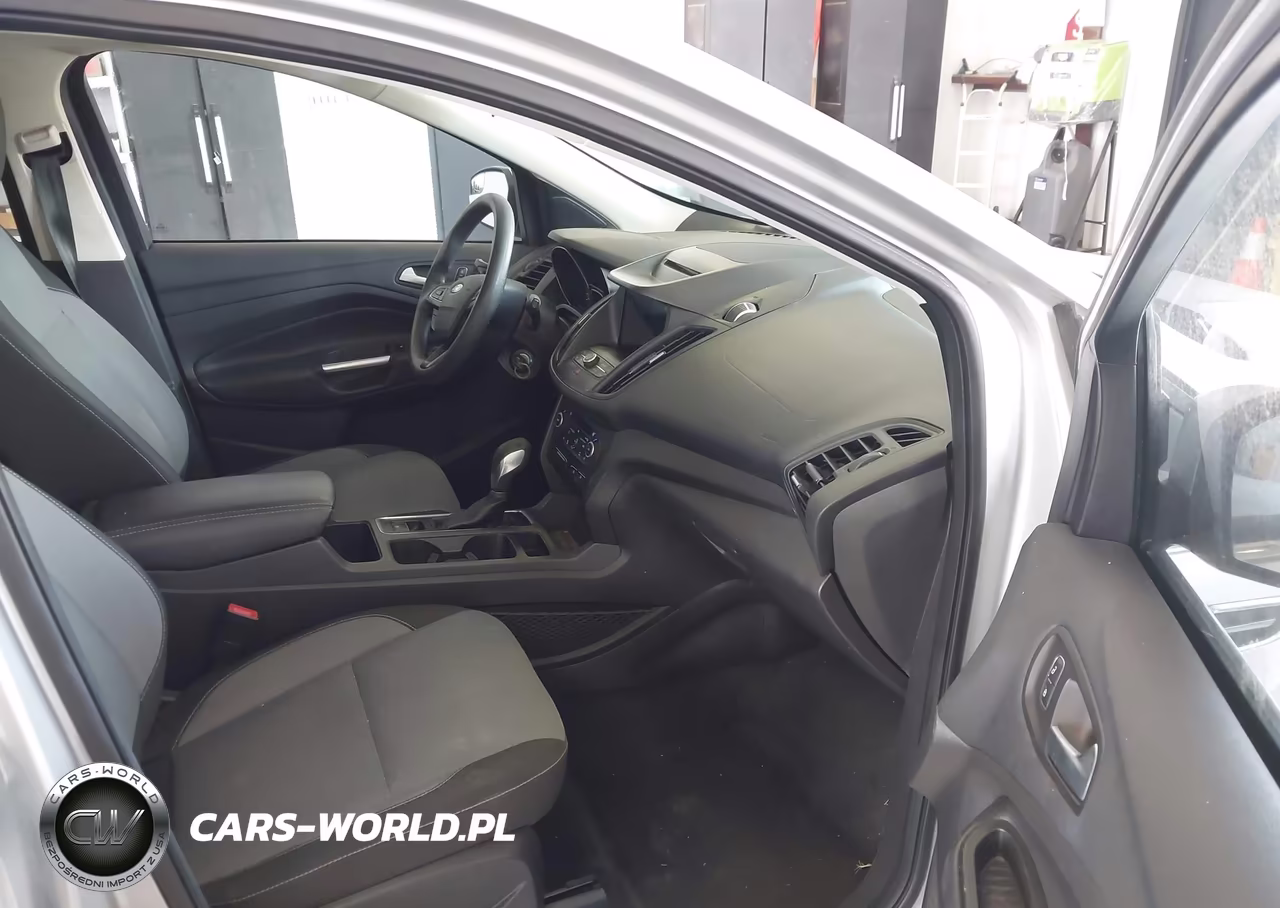 2018 Ford Escape Se VIN:1FMCU0GD9JUB04762 - 5