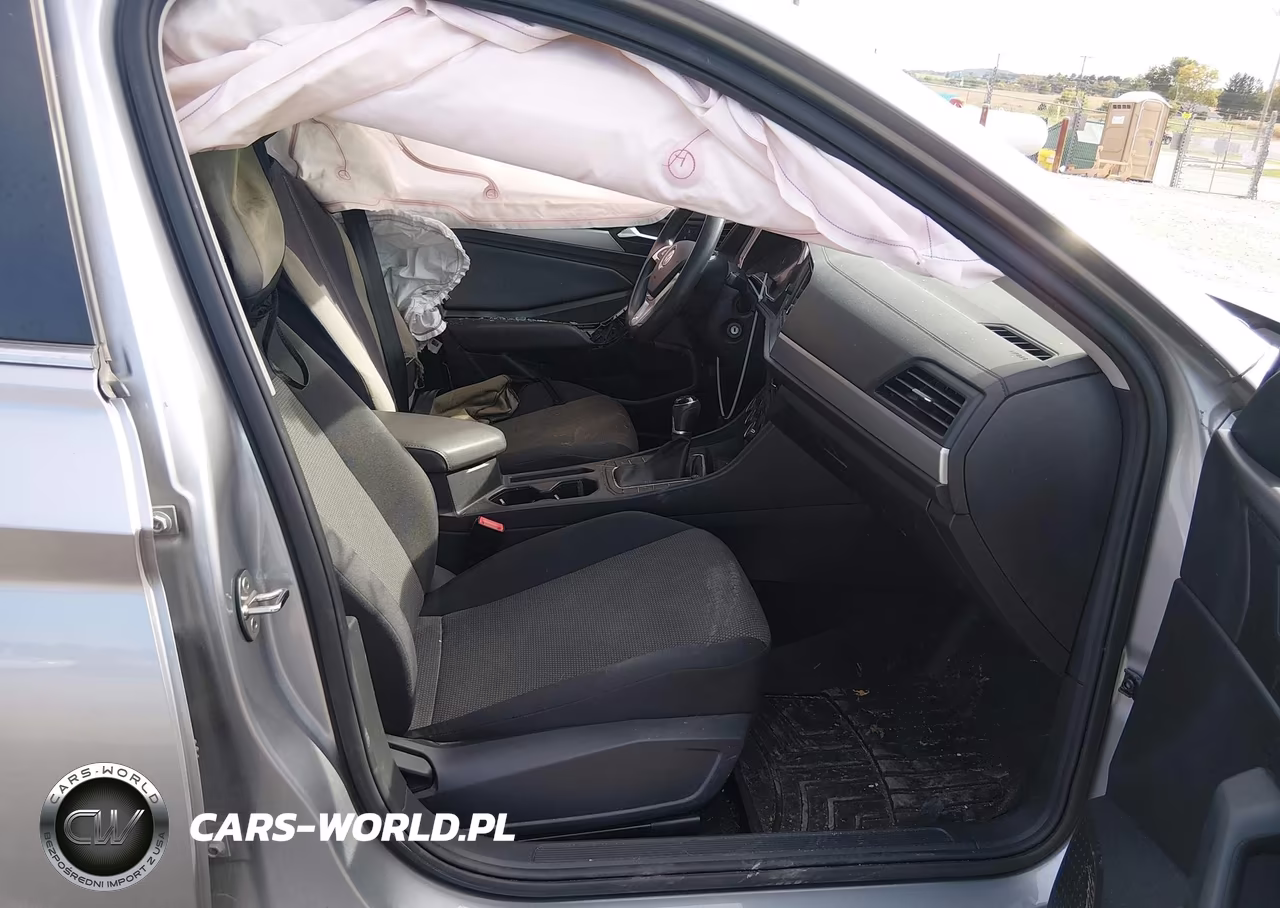2020 Volkswagen Jetta 1.4T R-Line-1.4T S VIN:3VWN57BUXLM105451 - 5