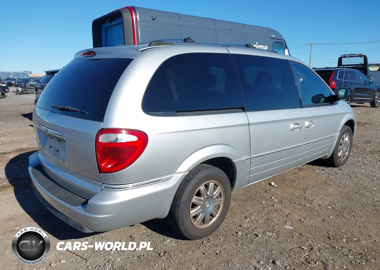 2005 Chrysler Town & Country Limited VIN:2C4GP64L95R267197 - 4