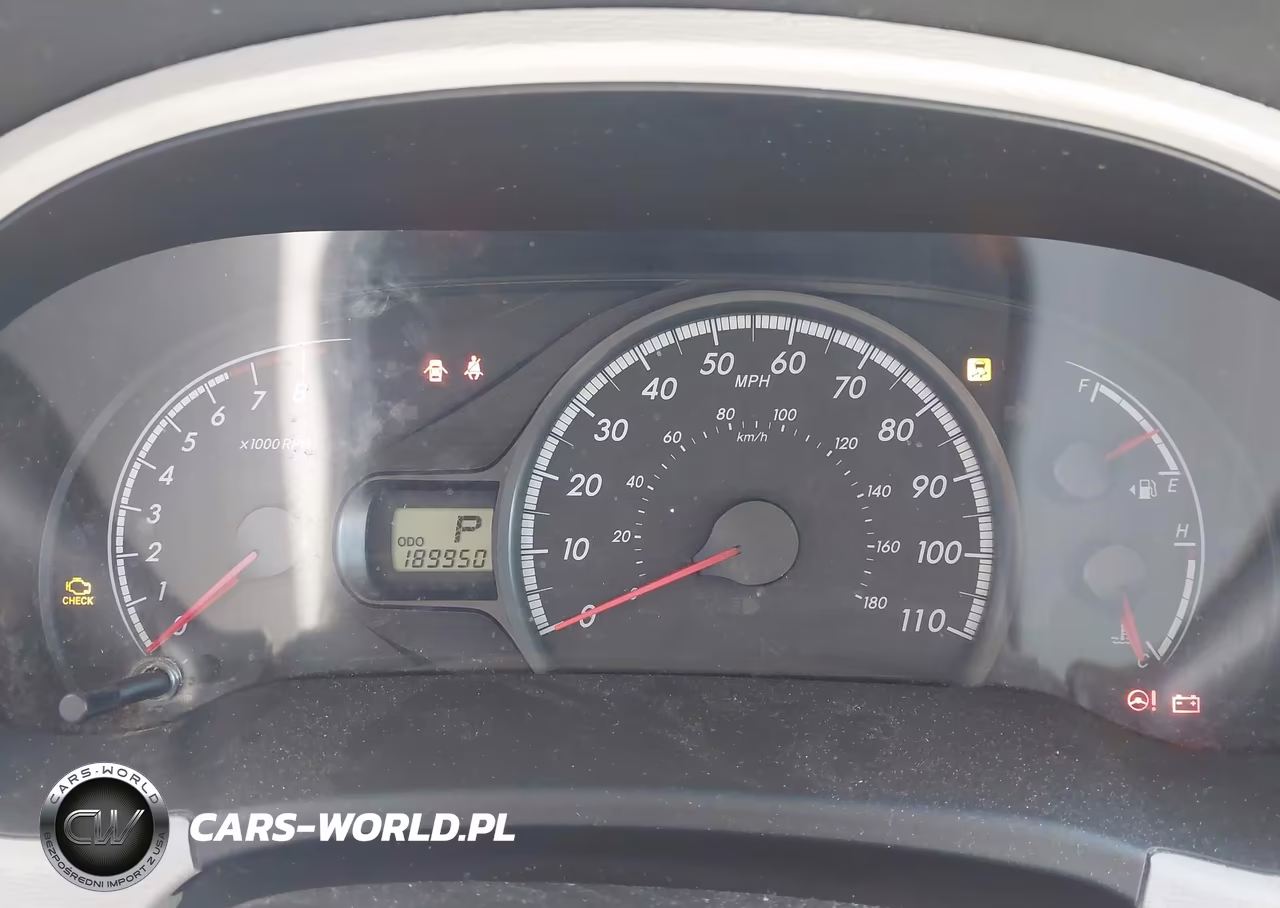 2011 Toyota Sienna Base V6 VIN:5TDZK3DC3BS095564 - 7
